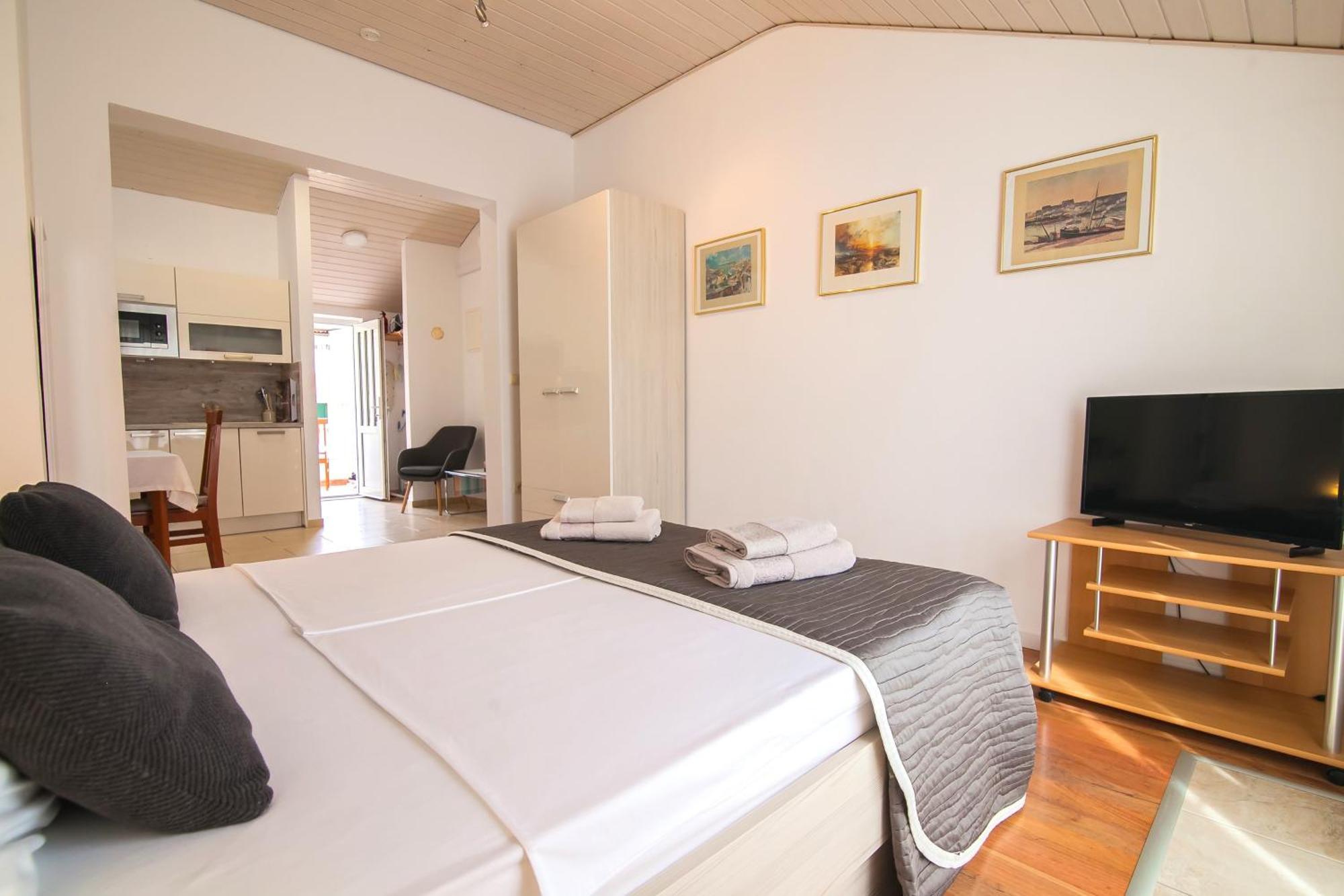 בול Helvetia Sunny Apartments מראה חיצוני תמונה