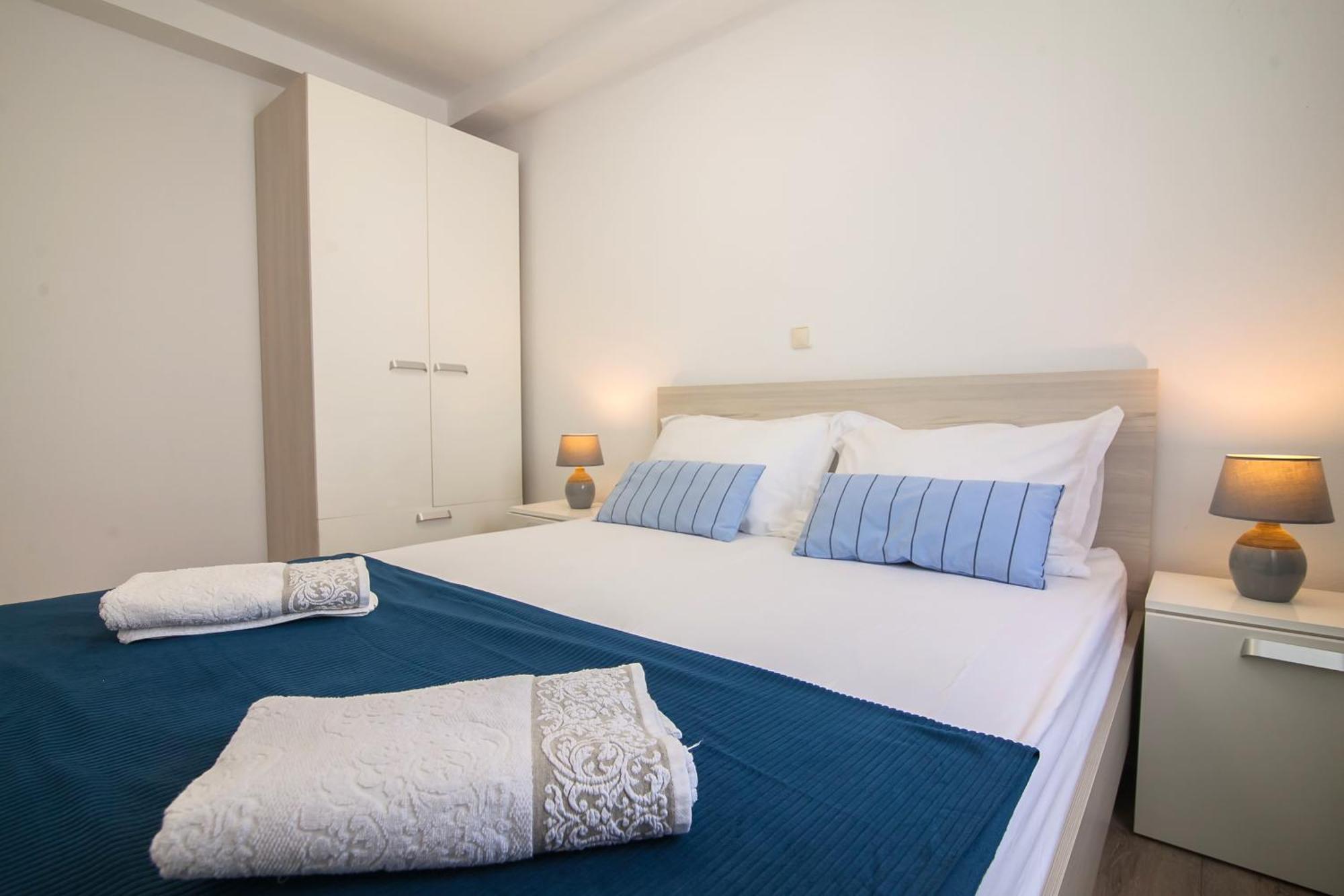 בול Helvetia Sunny Apartments מראה חיצוני תמונה