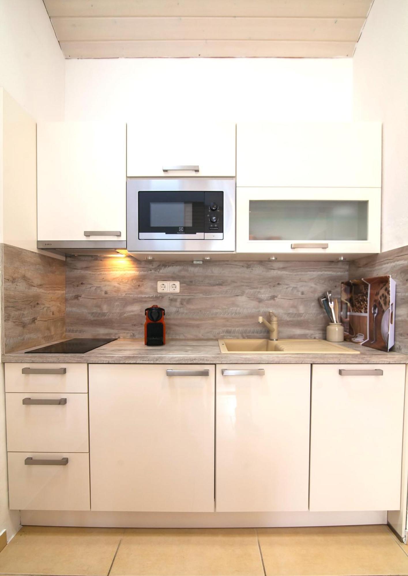 בול Helvetia Sunny Apartments מראה חיצוני תמונה