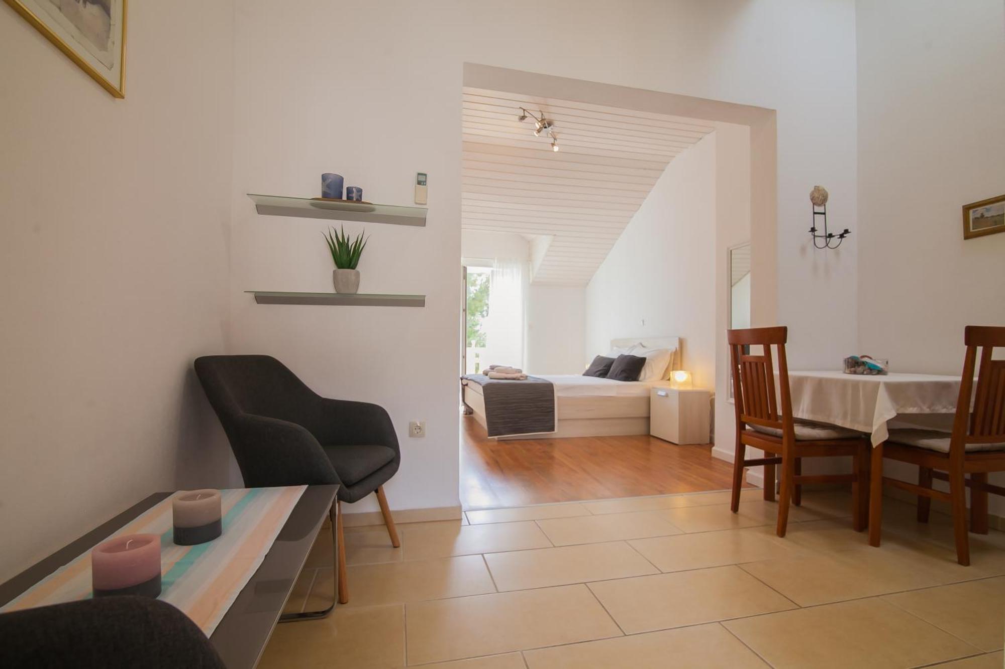 בול Helvetia Sunny Apartments מראה חיצוני תמונה