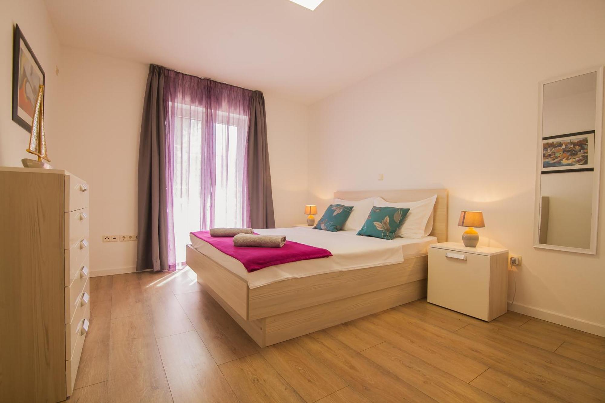 בול Helvetia Sunny Apartments מראה חיצוני תמונה