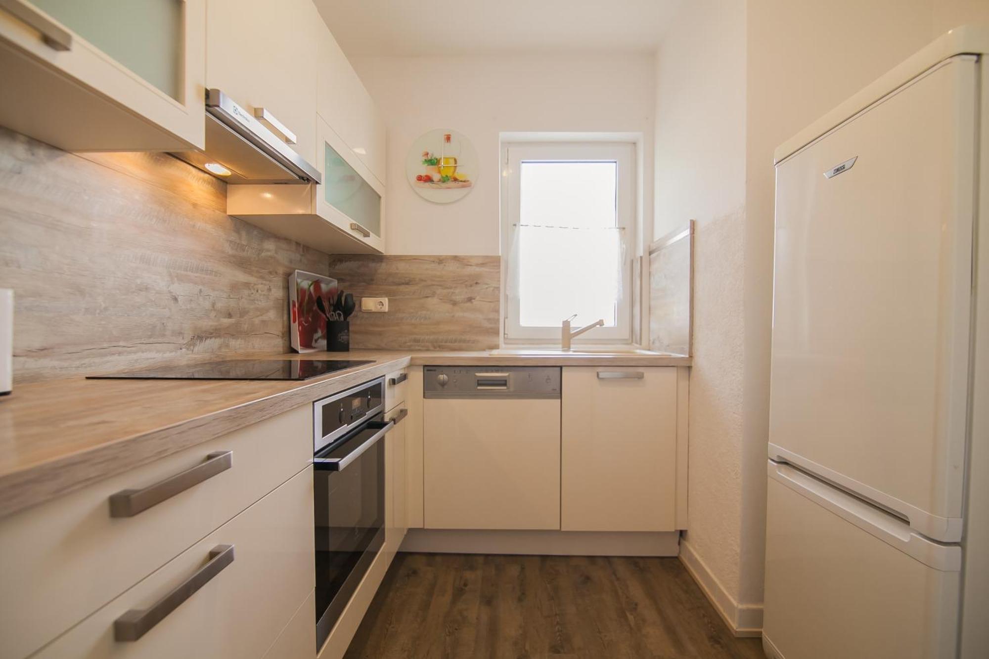 בול Helvetia Sunny Apartments מראה חיצוני תמונה