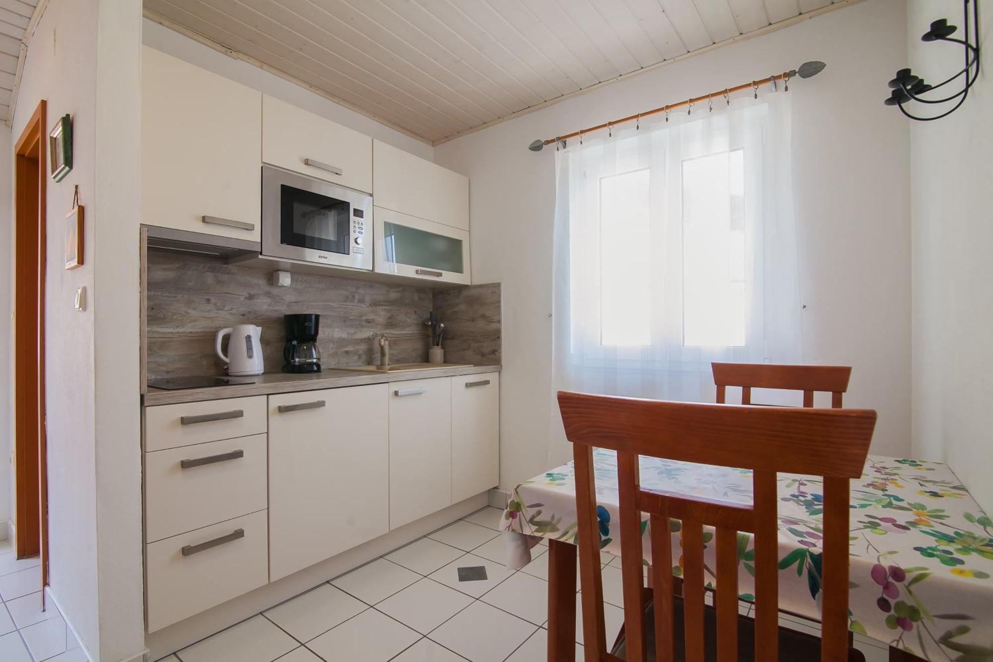 בול Helvetia Sunny Apartments מראה חיצוני תמונה