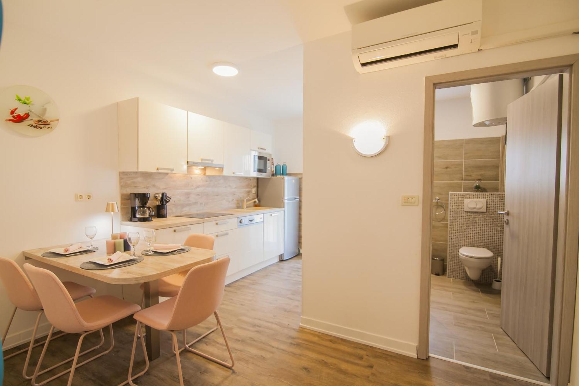בול Helvetia Sunny Apartments מראה חיצוני תמונה