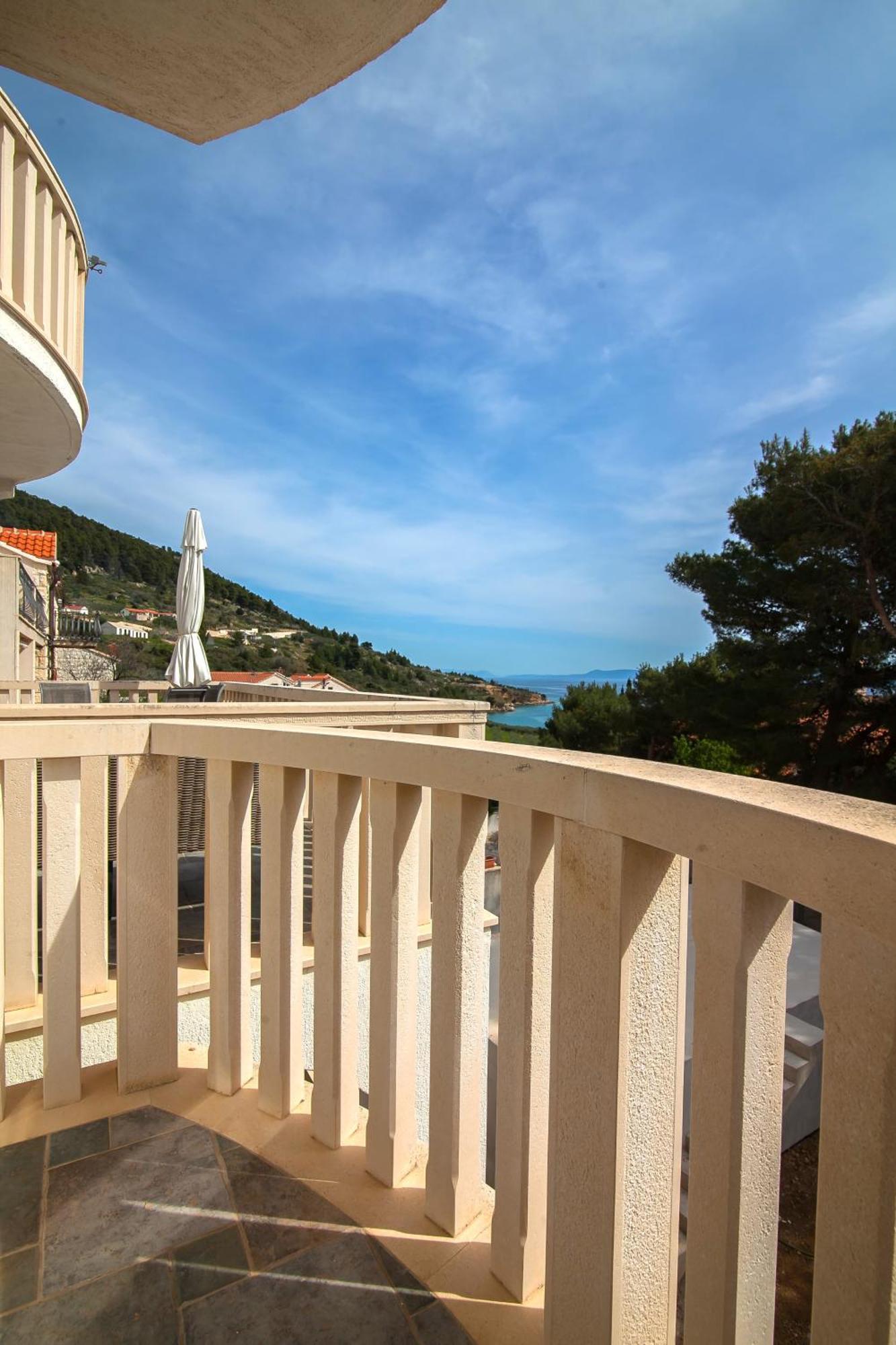 בול Helvetia Sunny Apartments מראה חיצוני תמונה