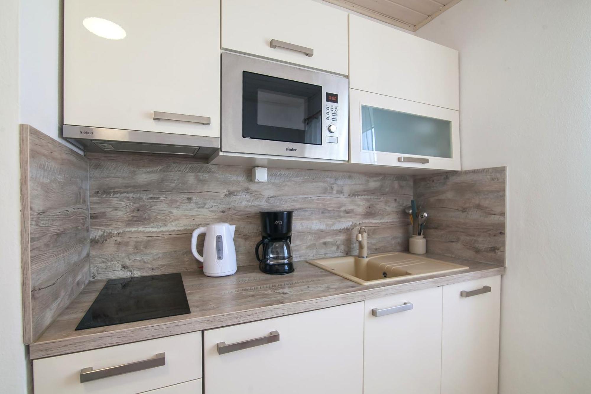 בול Helvetia Sunny Apartments מראה חיצוני תמונה